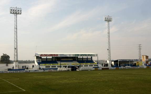 Estadio Francisco Bono - Tribüne