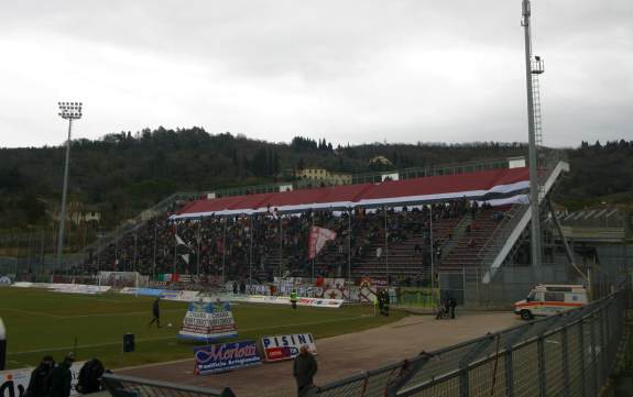 Stadio Communale - Zusatztribne hinter dem Tor