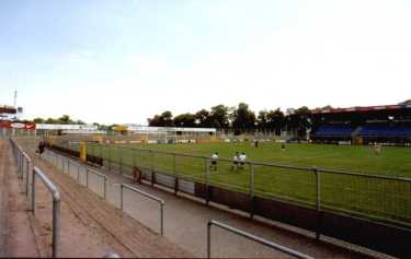 Stadion am Sch&ouml;nbusch - Stehpl&auml;tze