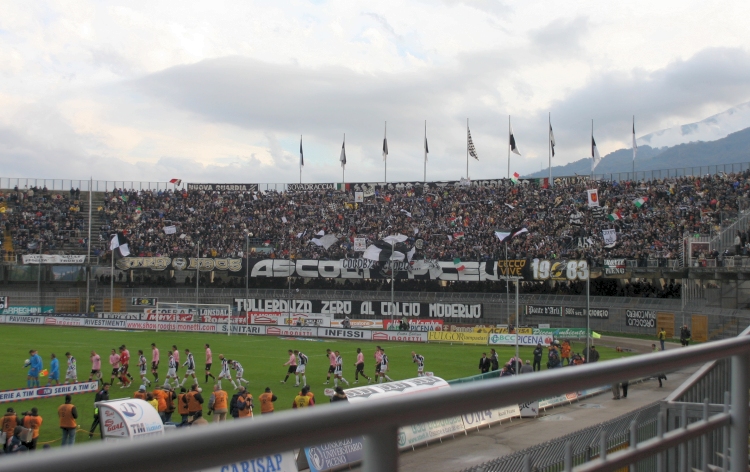 Stadio Cino e Lillo del Duca