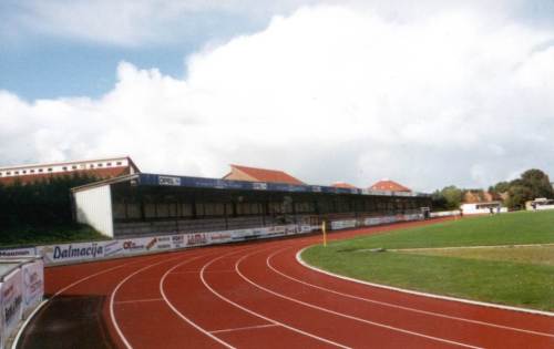 Ellernfeld Stadion - Tribüne