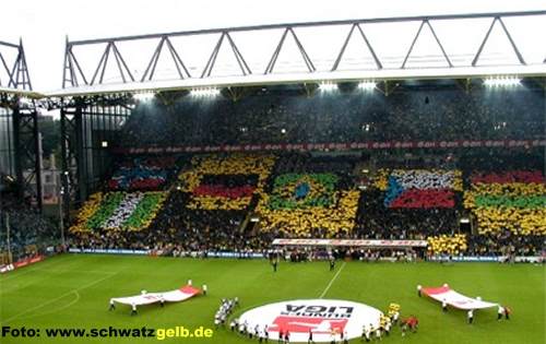 Westfalenstadion - Westtribne mit freundlicher Genehmigung von www.schwatzgelb.de