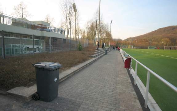 Kunstrasenplatz am Parkstadion