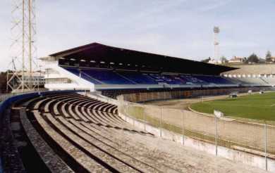 Estádio do Restelo - Haupttribüne leer