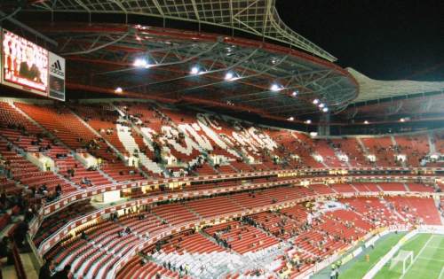 Estádio da Luz - Hintertorseite (Coca-Cola-Tribüne)