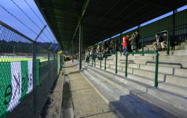 Mijnstadion - Blick über die Gegenseite