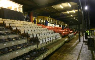 Shielfield Park - Blick über die leere Haupttribüne