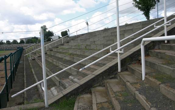 Sportforum Hohenschönhausen - Gegenseite