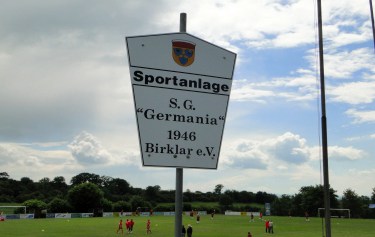 Rasenplatz Lich-Birklar