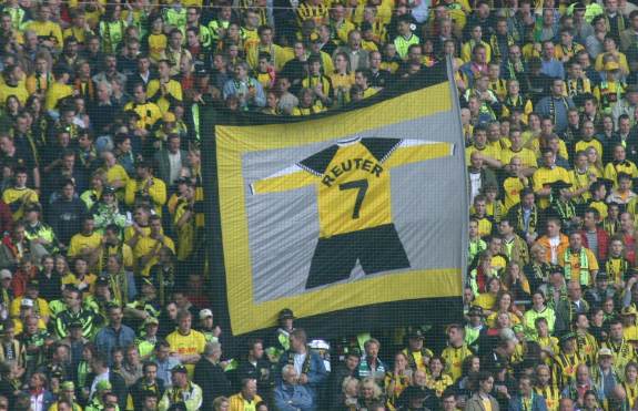 Westfalenstadion - ... und wie heit Stefan mit Nachnamen?