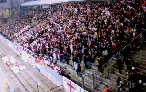 Westfalenstadion - Intro Gunners-Fans