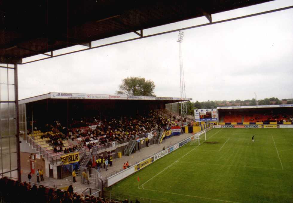 Cambuurstadion - Gegentribüne