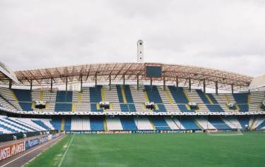 Riazor - Hintertorbereich mit ausgesperrtem Turm