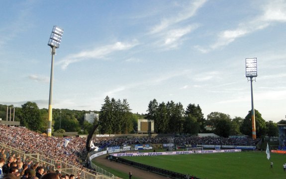 Stadion am Bllenfalltor