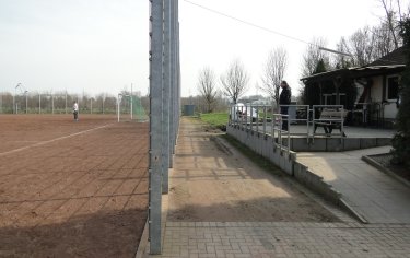 Sportplatz Deusener Str.