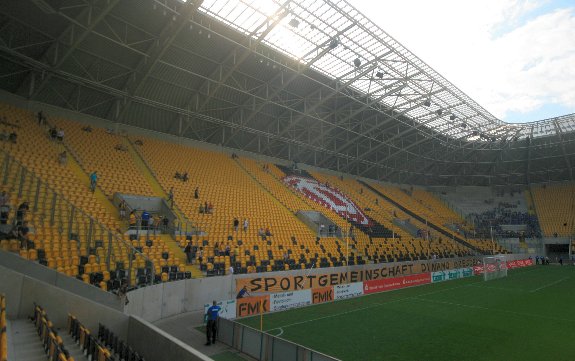 Rudof-Harbig-Stadion