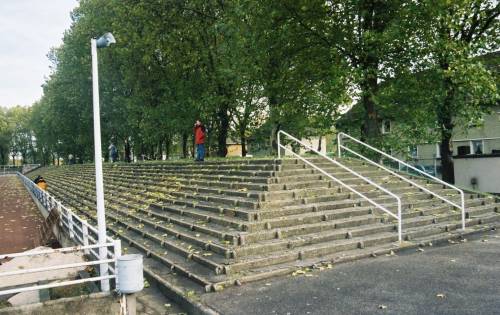 Mathias-Stinnes-Stadion - Gegenseite