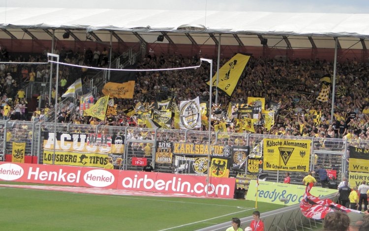 Mobiles Stadion im Arena-Sportpark