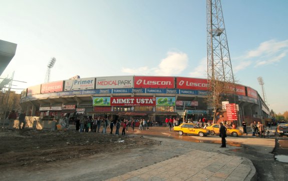 Kamil Ocak Stadı