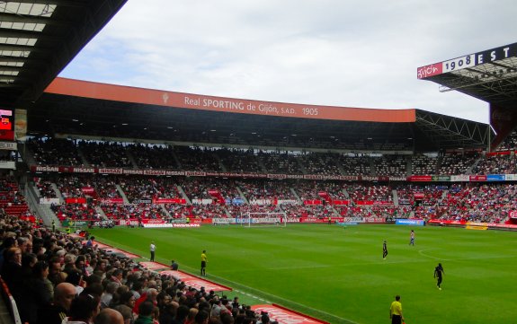 Estadio Municipal El Molinón