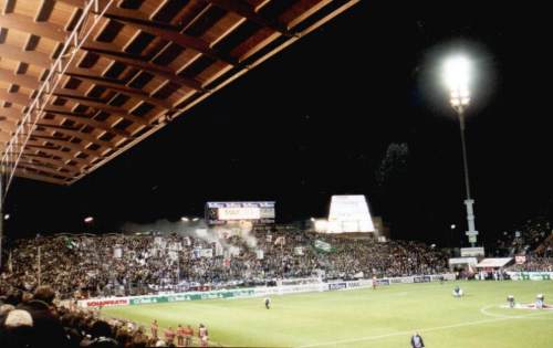 Bökelberg - Blick von der Tribüne Richtung Heimkurve