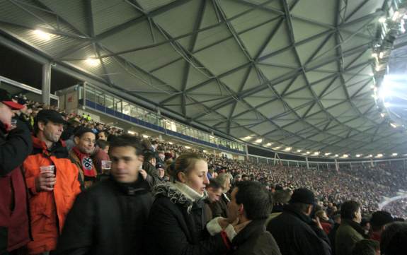 AWD-Arena (Niedersachsen-Stadion) - Blick über die Gegenseite