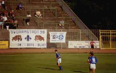 Stadion - Transparente Lilien-Fans