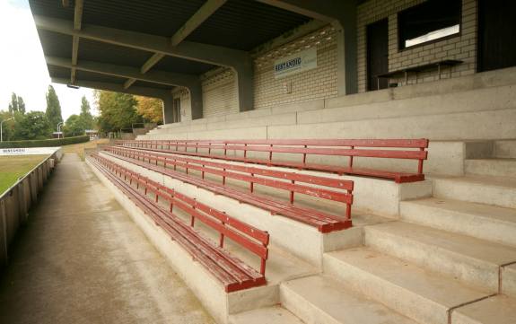 Stadion an der Flutbrücke