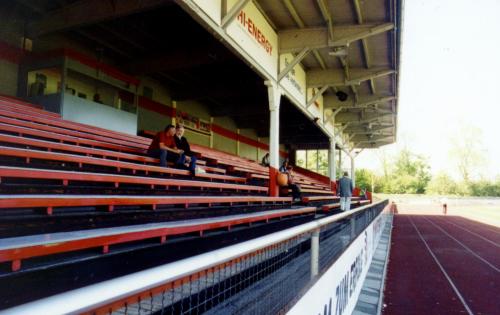 Friedrich-Ebert-Sportpark - Auf der Tribüne