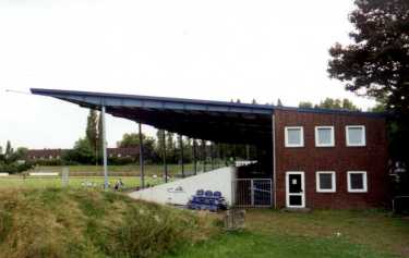 Fürstenbergstadion - Seitenansicht Tribüne