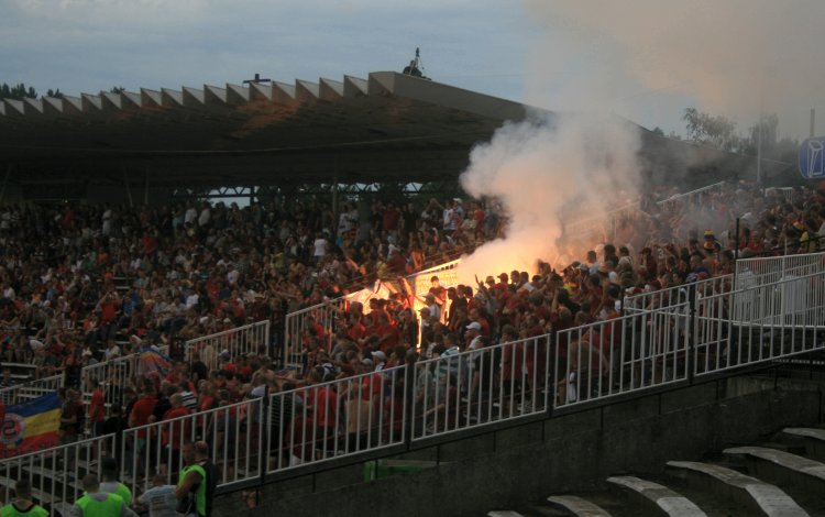 Všesportovní stadion