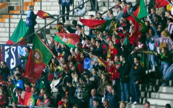 Ruhrstadion - Portugiesische Fans