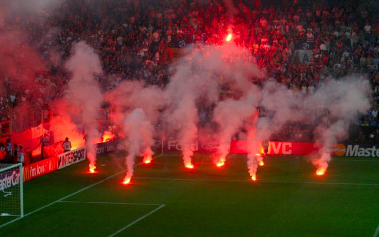 Ruhrstadion - Stimmung Serbien/Montenegro