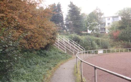 Stadion Oststraße - Die Treppe zum Platz