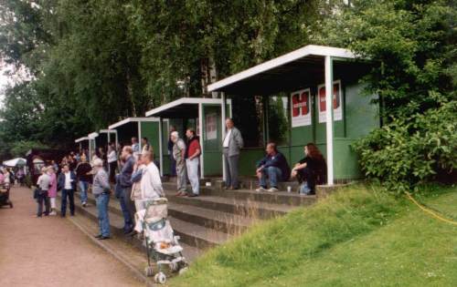 Bezirkssportanlage Zur Burkuhle - jetzt erkennt man auch die Stufen!