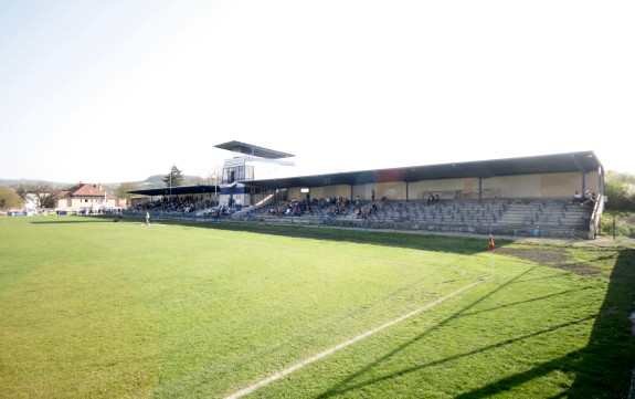 Stadion Králův Dvůr