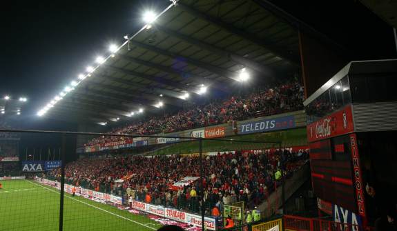 Stade Maurice Dufrasne  - Gegenseite