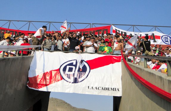 Estadio Universidad Nacional  de Ingeniería