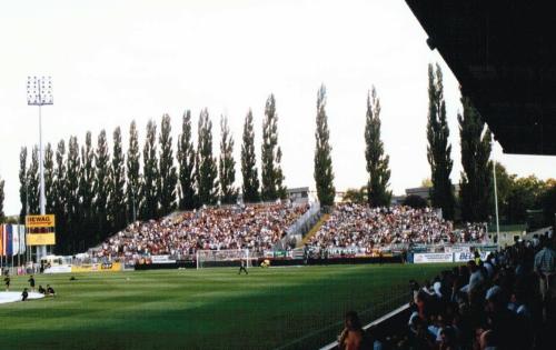 Pappelstadion - Zusatztribne Hintertorbereich