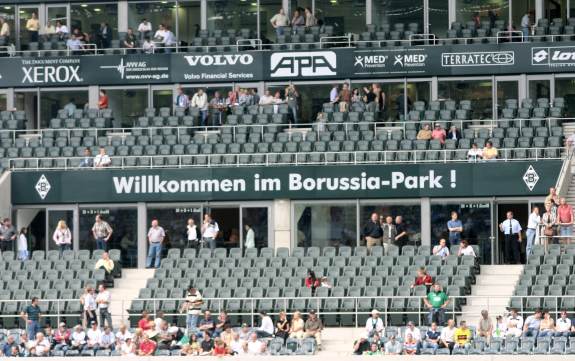 Borussia-Park - Haupttribüne Detail