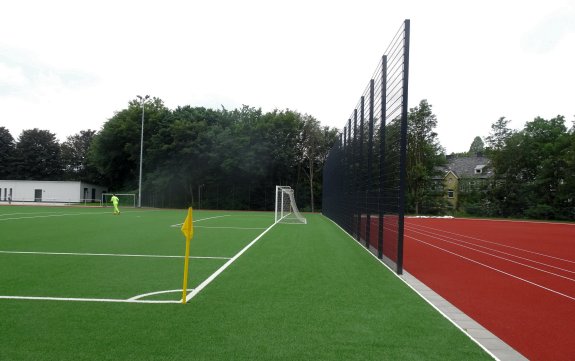 Sportplatz Grundstra�e