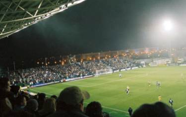 National Hockey Stadium, Milton Keynes - Hintertortribne Auswrtsfans (West Stand)