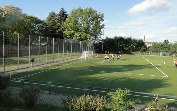 Ernst-Reuter-Kampfbahn Nebenplatz