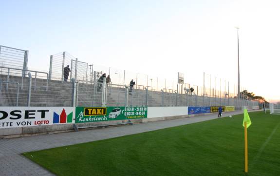 Sportplatz Husterhöhe - Hintertorbereich