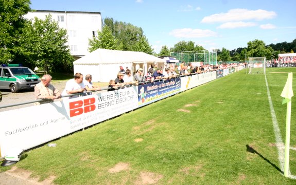 Willi-Tröger-Stadion