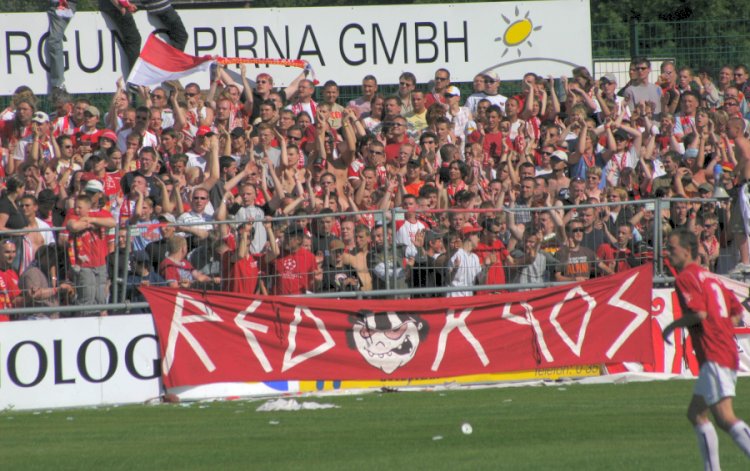 Willi-Tröger-Stadion