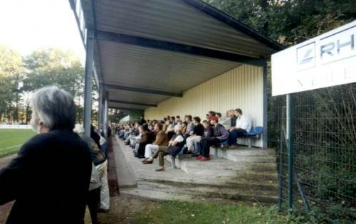 Stadion am Papenloh - Tribüne von Nahem