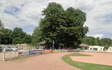 Städtisches Stadion am Heinepark