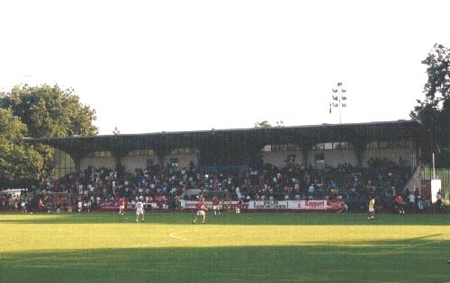 Stadion Rüsselsheim - Tribüne