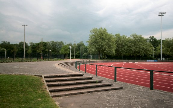 Sportpark Niederheid Hauptplatz